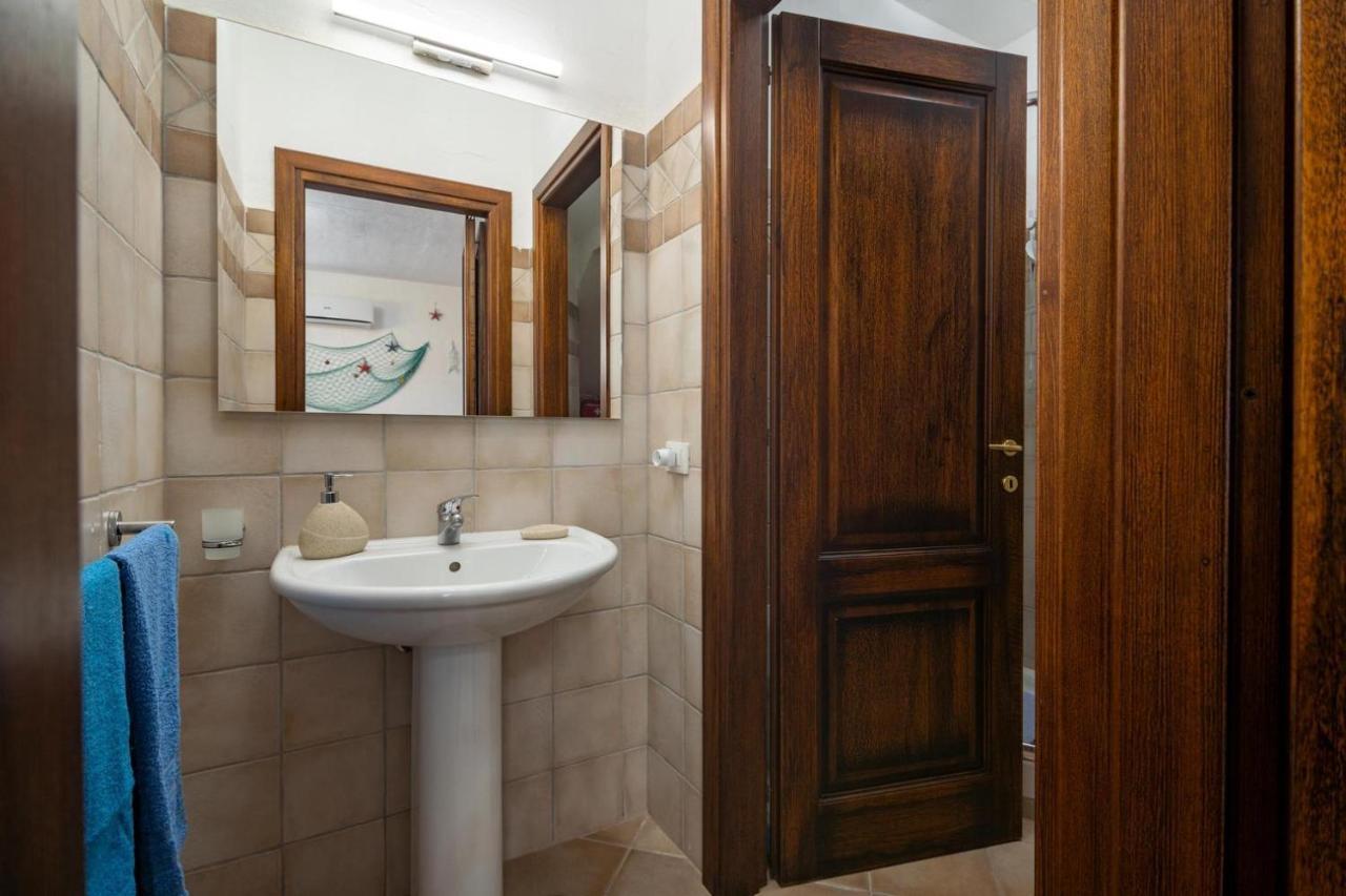 L'Estasi Tanca Piras A Bordo Piscina Con Vista Mare Villa Nebida Dış mekan fotoğraf
