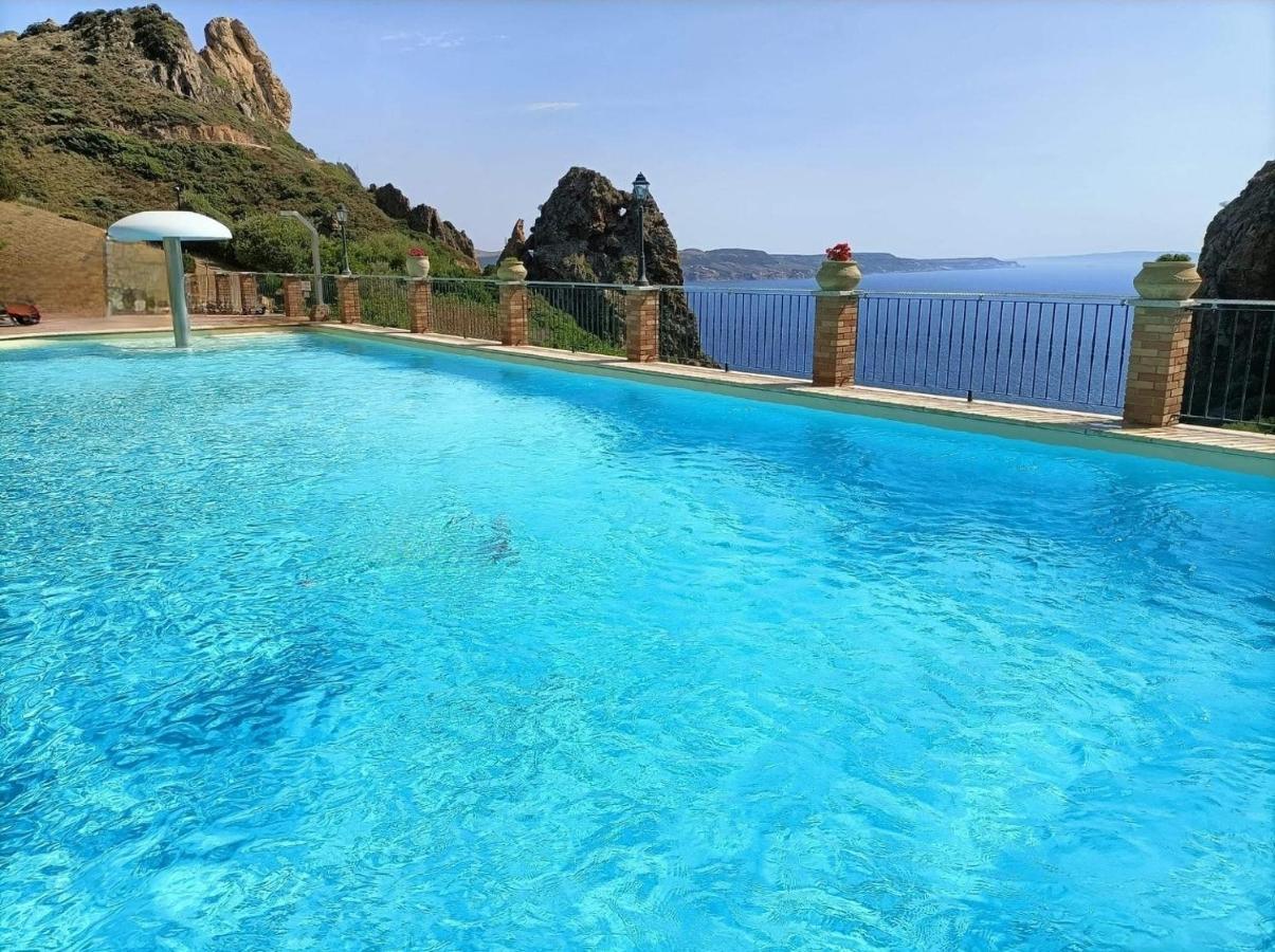 L'Estasi Tanca Piras A Bordo Piscina Con Vista Mare Villa Nebida Dış mekan fotoğraf
