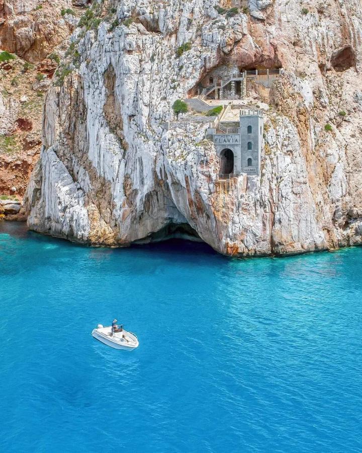 L'Estasi Tanca Piras A Bordo Piscina Con Vista Mare Villa Nebida Dış mekan fotoğraf