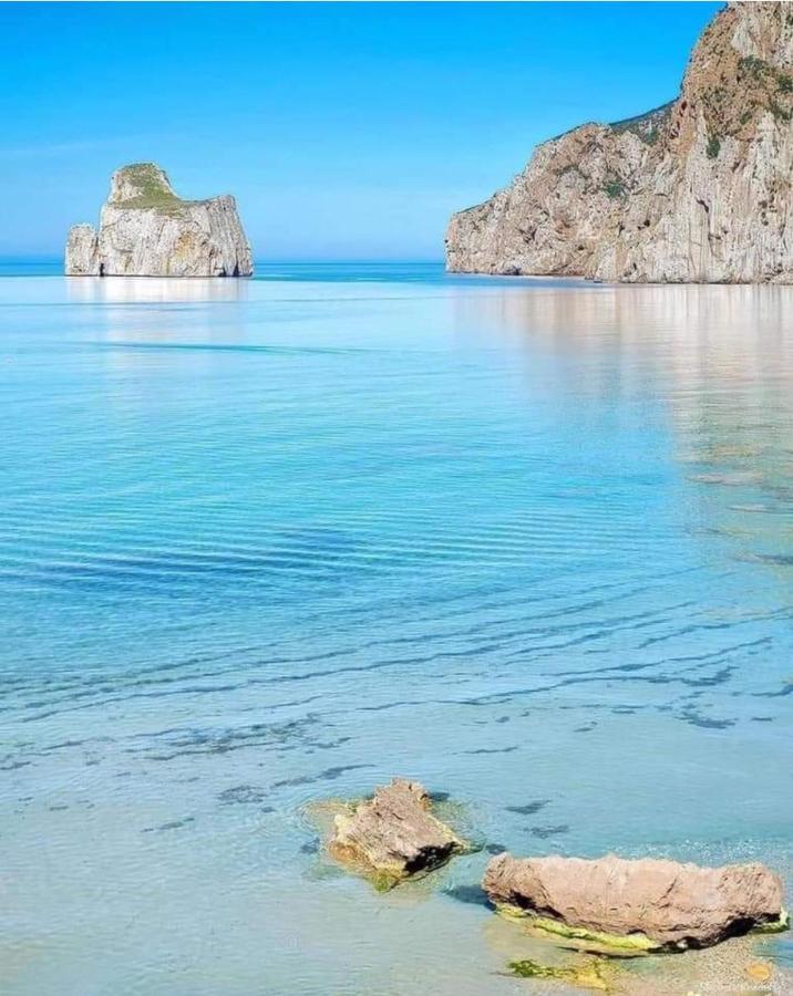 L'Estasi Tanca Piras A Bordo Piscina Con Vista Mare Villa Nebida Dış mekan fotoğraf